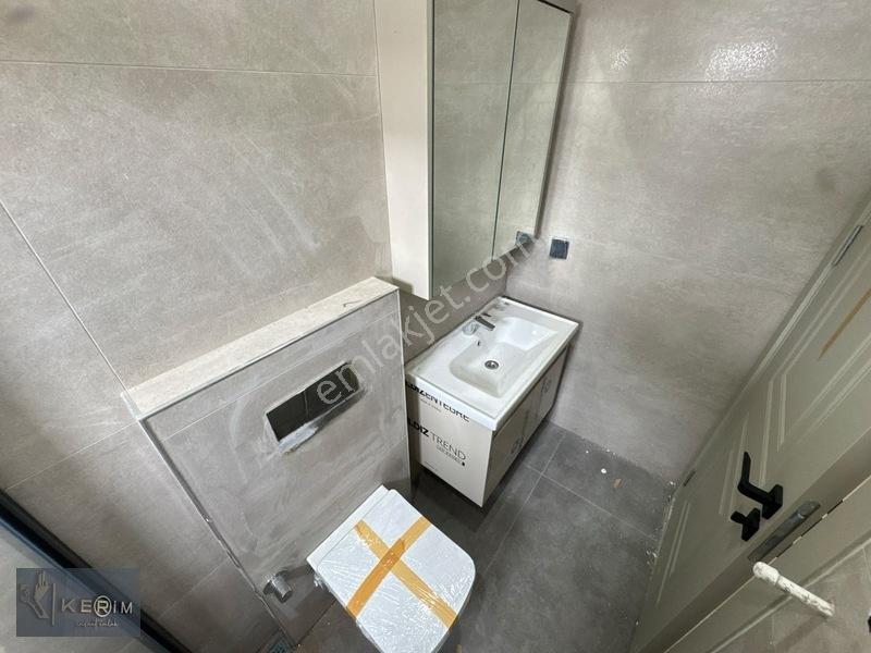 Kerim'den Küçükkuyu Merkez'de Ebeveyn Banyolu 2+1 Satılık Daire — fotoğraf 34