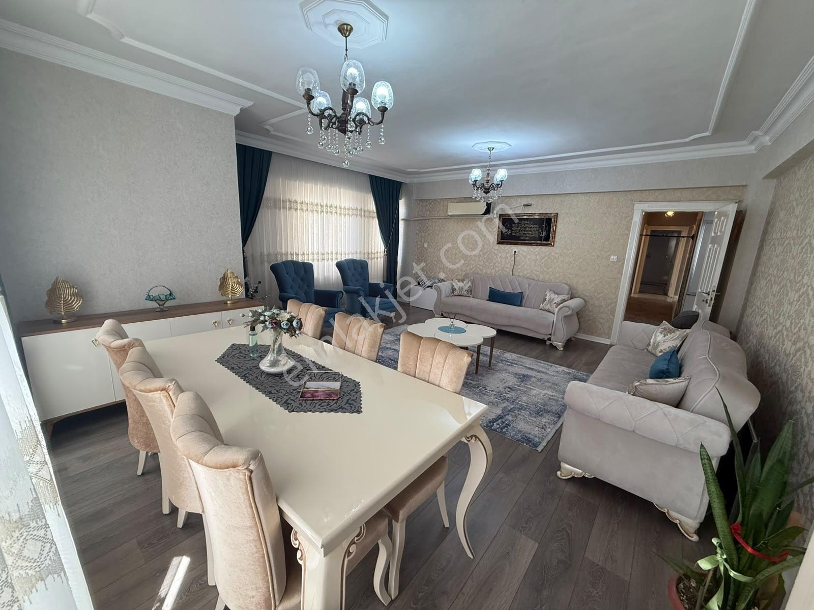 Yaşarsoy Gyo'dan K.köprü Karşıyaka'da Bozbeyler Sitesi 4+1 Daire — fotoğraf 2
