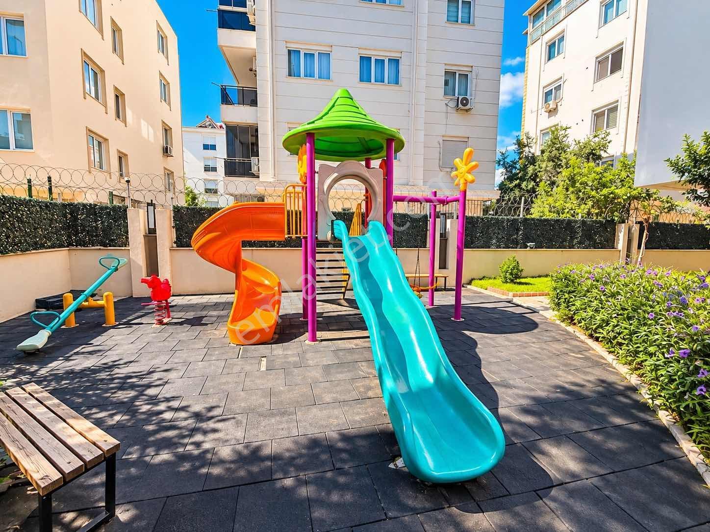 Ödüllü Sitede Full Eşyalı 2+1 — fotoğraf 23