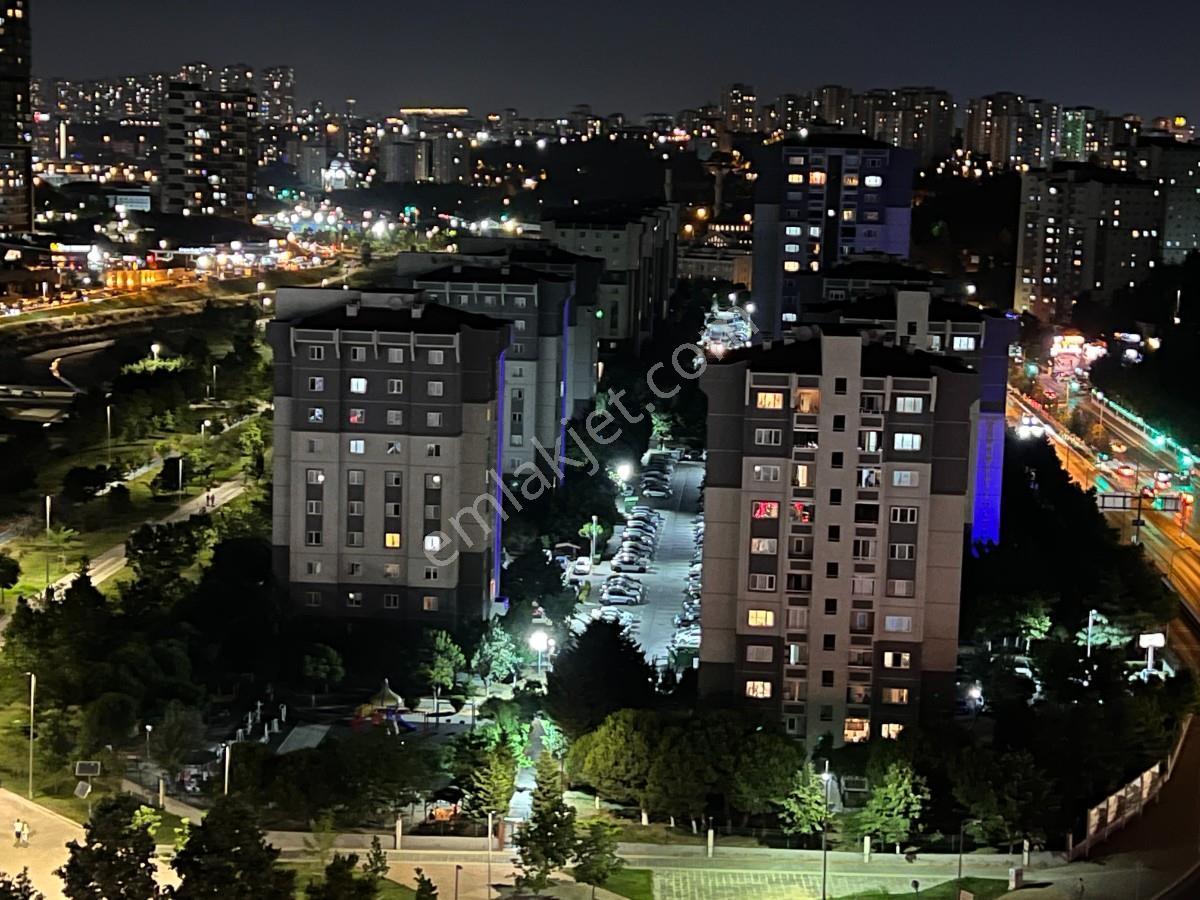 Halkalı Atakent Toki Menekşe Sitesinde 84m2 Arakat Satılık Daire