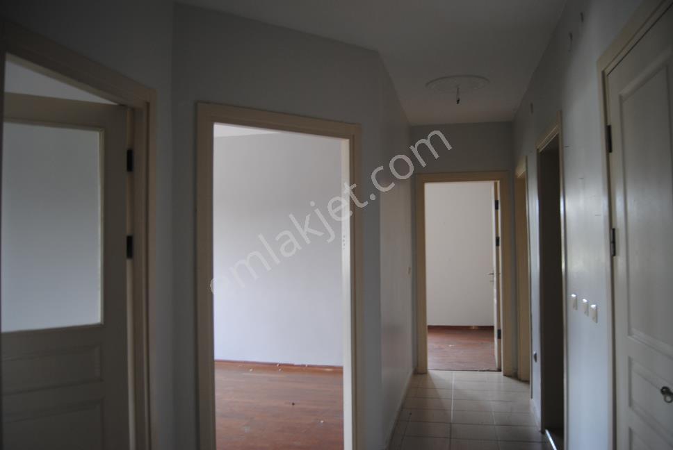 Halkalı Atakent Toki Menekşe Sitesinde 84m2 Arakat Satılık Daire — fotoğraf 5