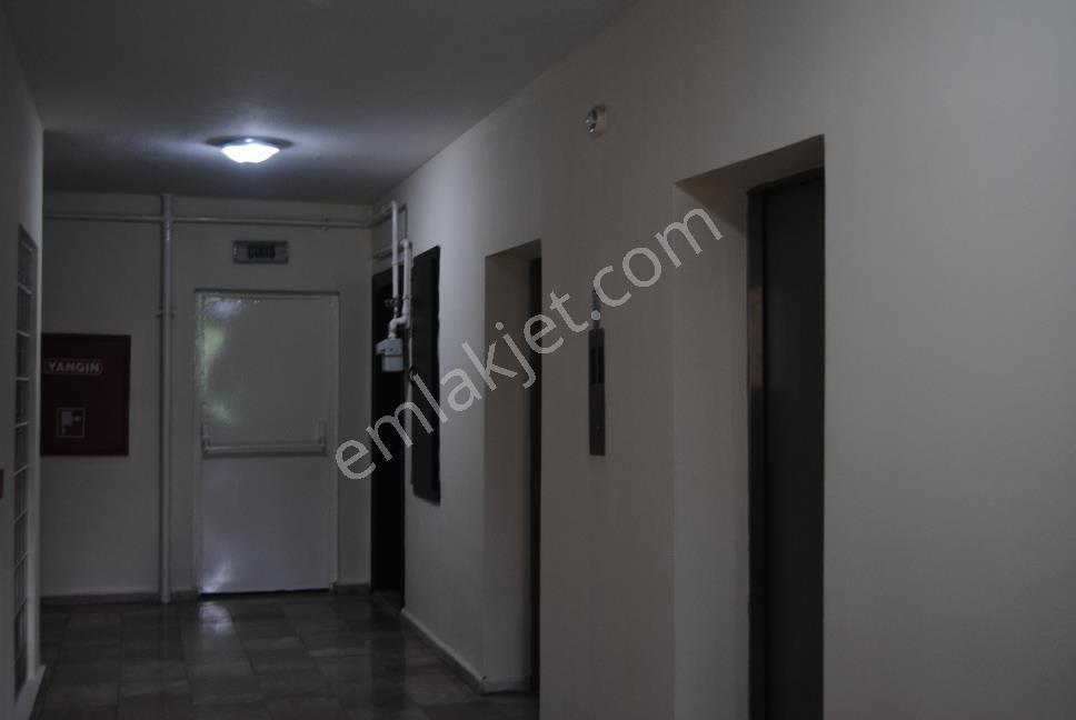 Halkalı Atakent Toki Menekşe Sitesinde 84m2 Arakat Satılık Daire — fotoğraf 21