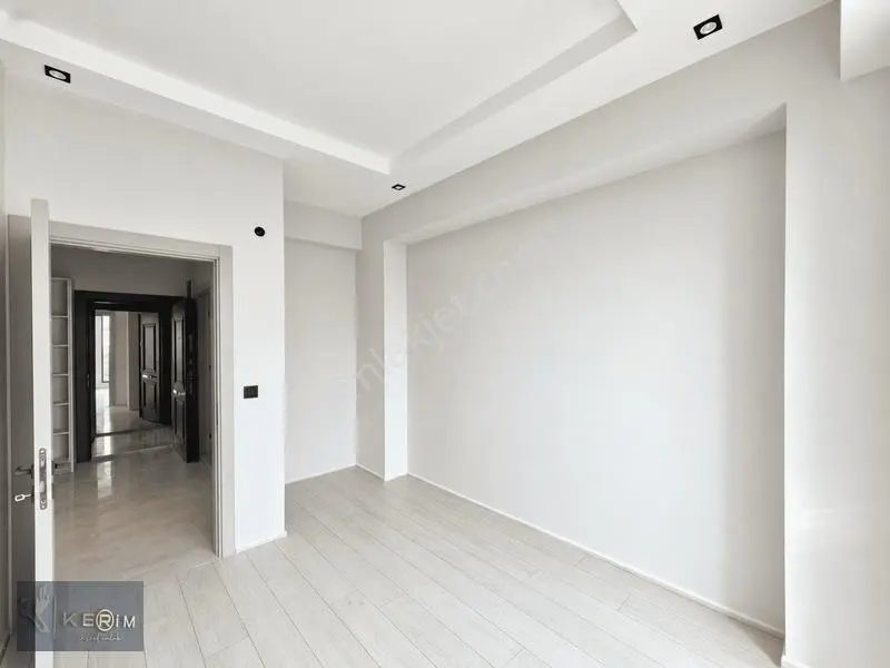Kerim'den Fırsat 3+1 Edremit Cennetayağı Satılık Sıfır Daire — fotoğraf 13