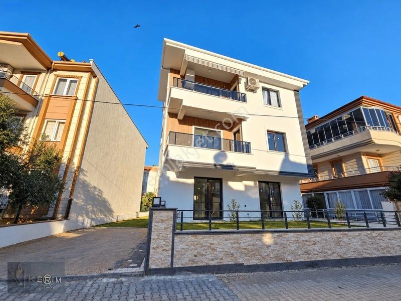 Kerim'den Küçükkuyu Satılık 1+1 Müstakil Bahçeli Sıfır Daire — fotoğraf 14