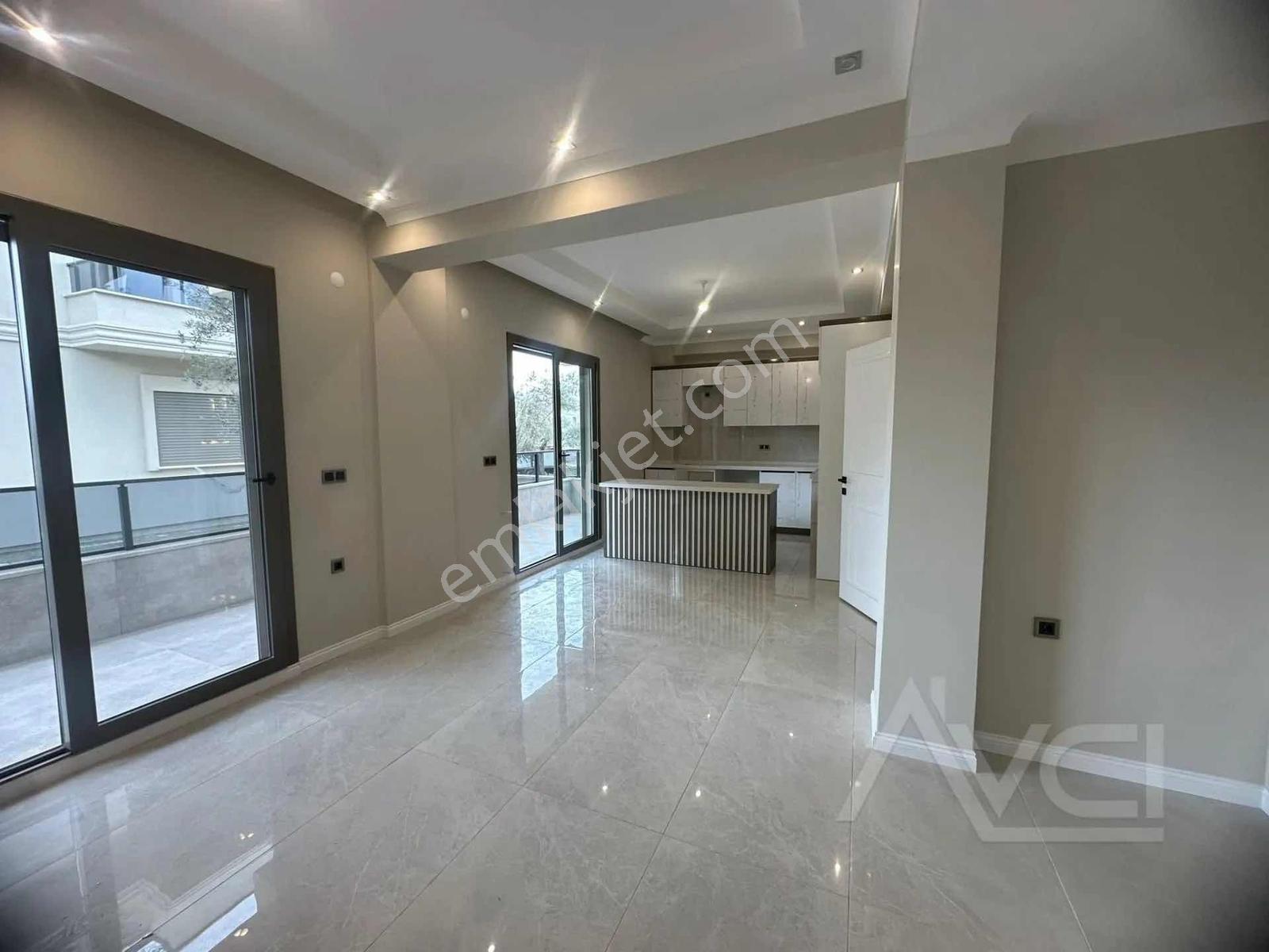 Avcı'dan Kaz Dağları Güre'de 3+1 Sıfır Teraslı Bahçeli Villa — fotoğraf 5