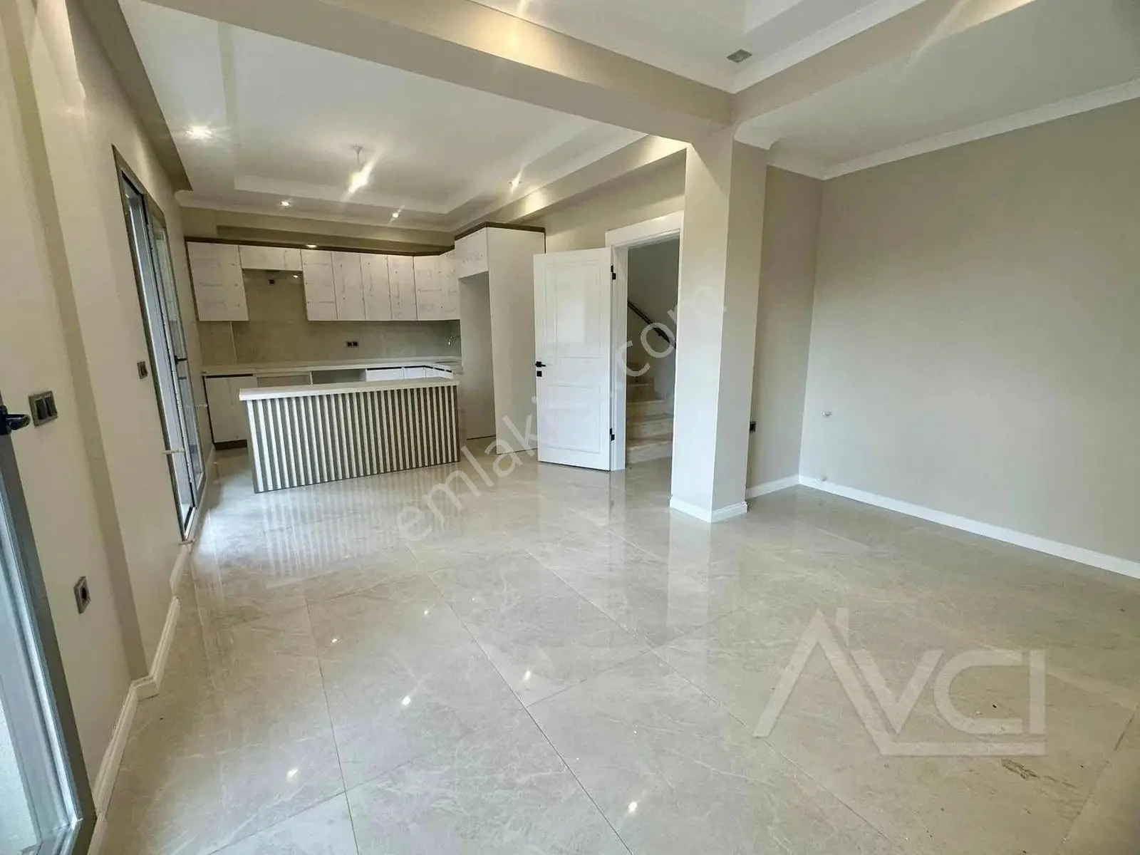 Avcı'dan Kaz Dağları Güre'de 3+1 Sıfır Teraslı Bahçeli Villa — fotoğraf 27