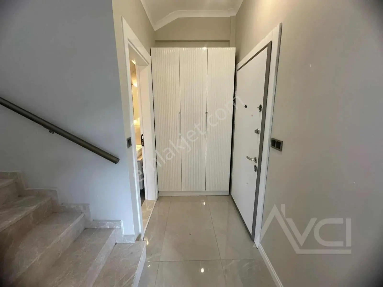 Avcı'dan Kaz Dağları Güre'de 3+1 Sıfır Teraslı Bahçeli Villa — fotoğraf 29