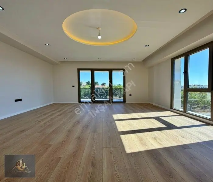 Beylikdüzü West Marina'da Satılık 3+1 Sıfır Daire Fırsatı — fotoğraf 4