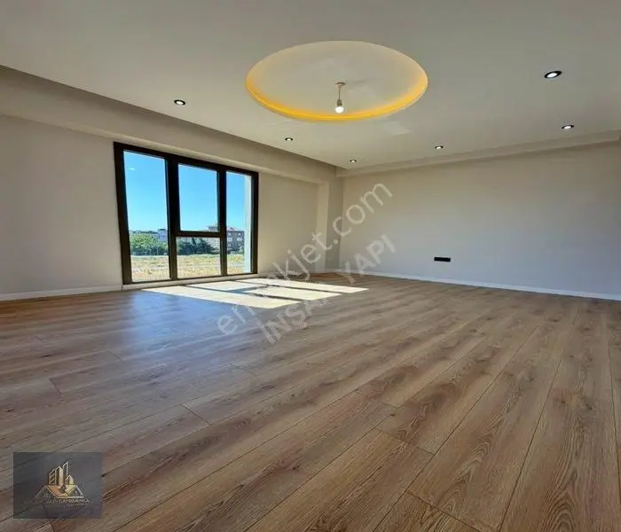 Beylikdüzü West Marina'da Satılık 3+1 Sıfır Daire Fırsatı — fotoğraf 5