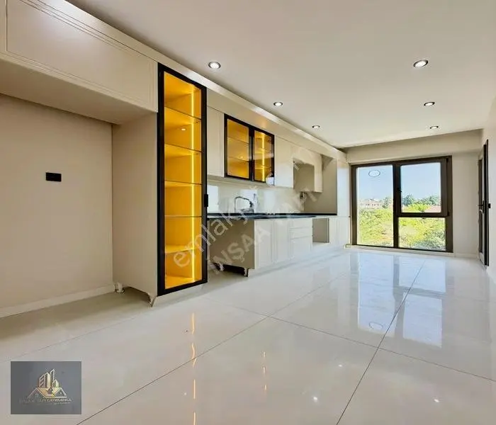 Beylikdüzü West Marina'da Satılık 3+1 Sıfır Daire Fırsatı — fotoğraf 9