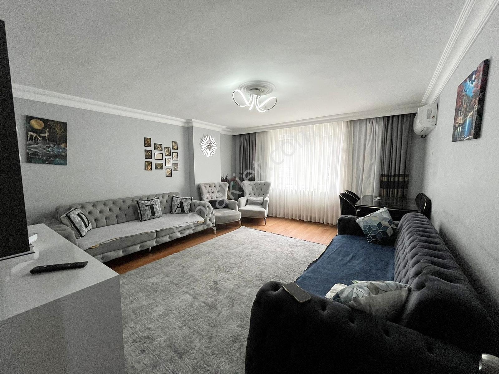 Metrobüsün Dibinde Otoparklı Asansörlü 140 M²3+1 Satılık Daire!! — fotoğraf 9