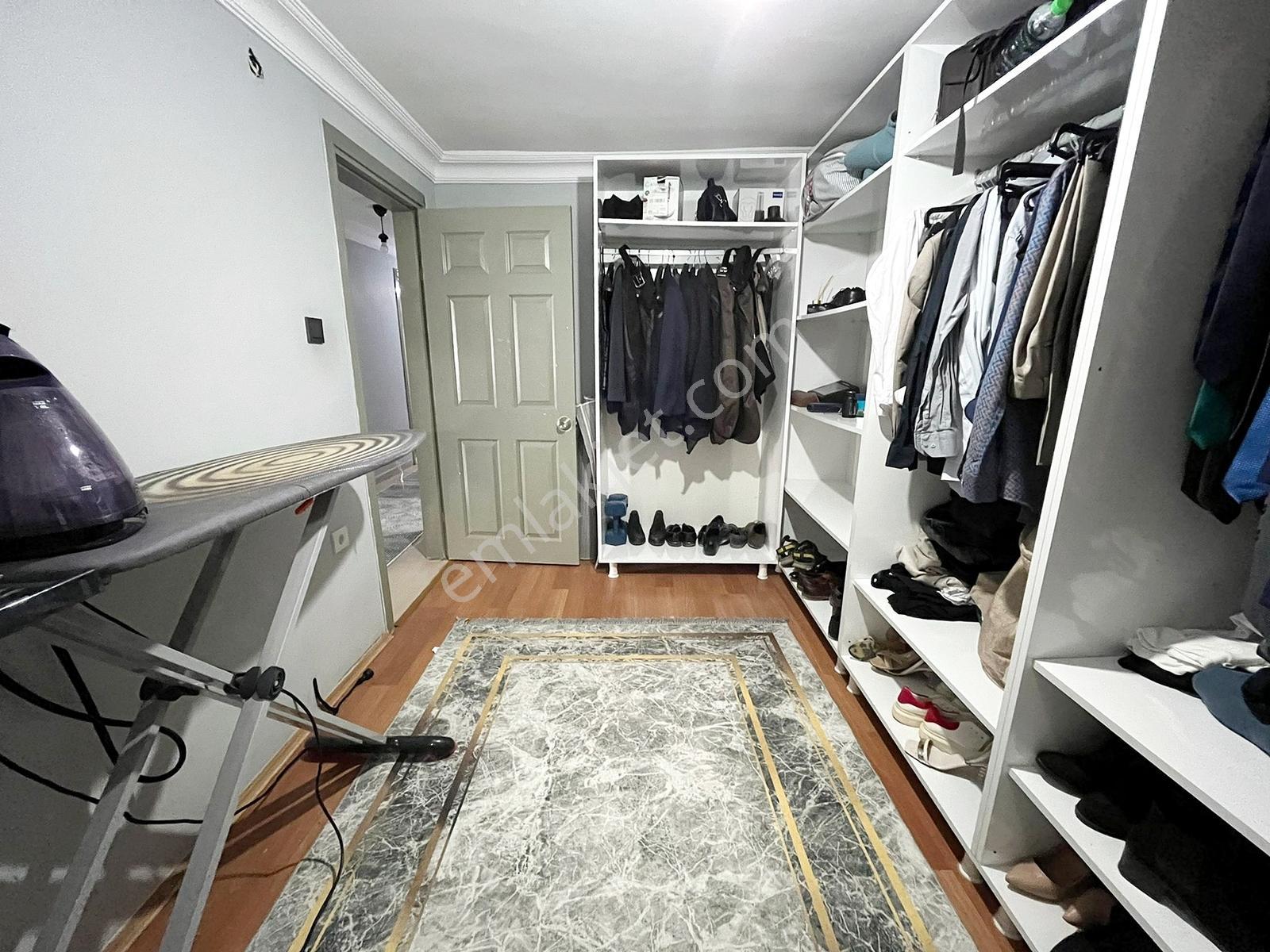Metrobüsün Dibinde Otoparklı Asansörlü 140 M²3+1 Satılık Daire!! — fotoğraf 14