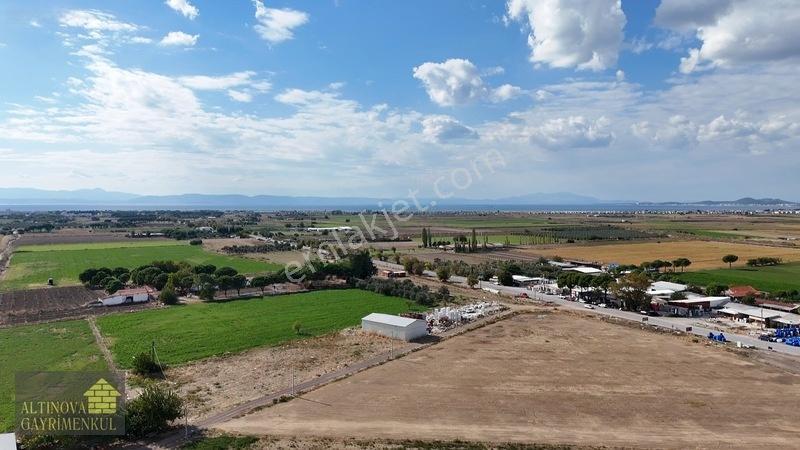 Altınova İskele Yolu Üzeri İmar Sınırında Fırsat Tarla — fotoğraf 2