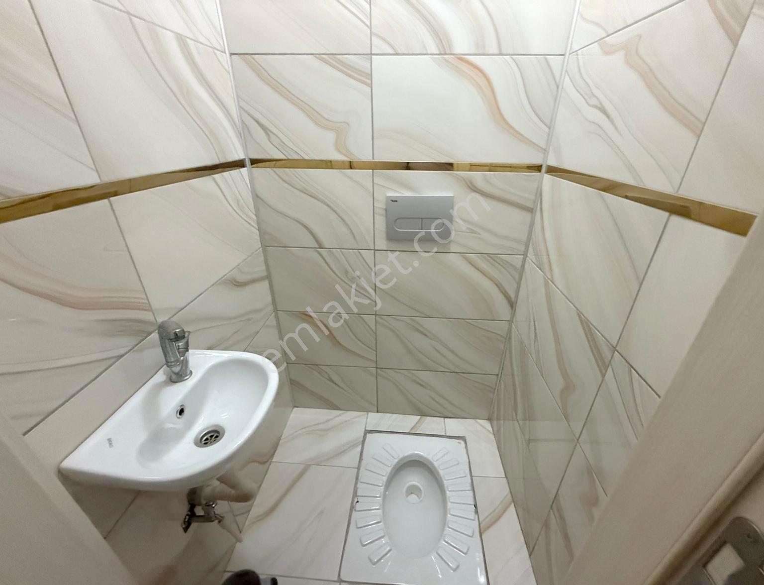 Mertcan'dan Güvenlikli Site İçi İskanlı Balkonlu Ara Kat 3+1 — fotoğraf 19