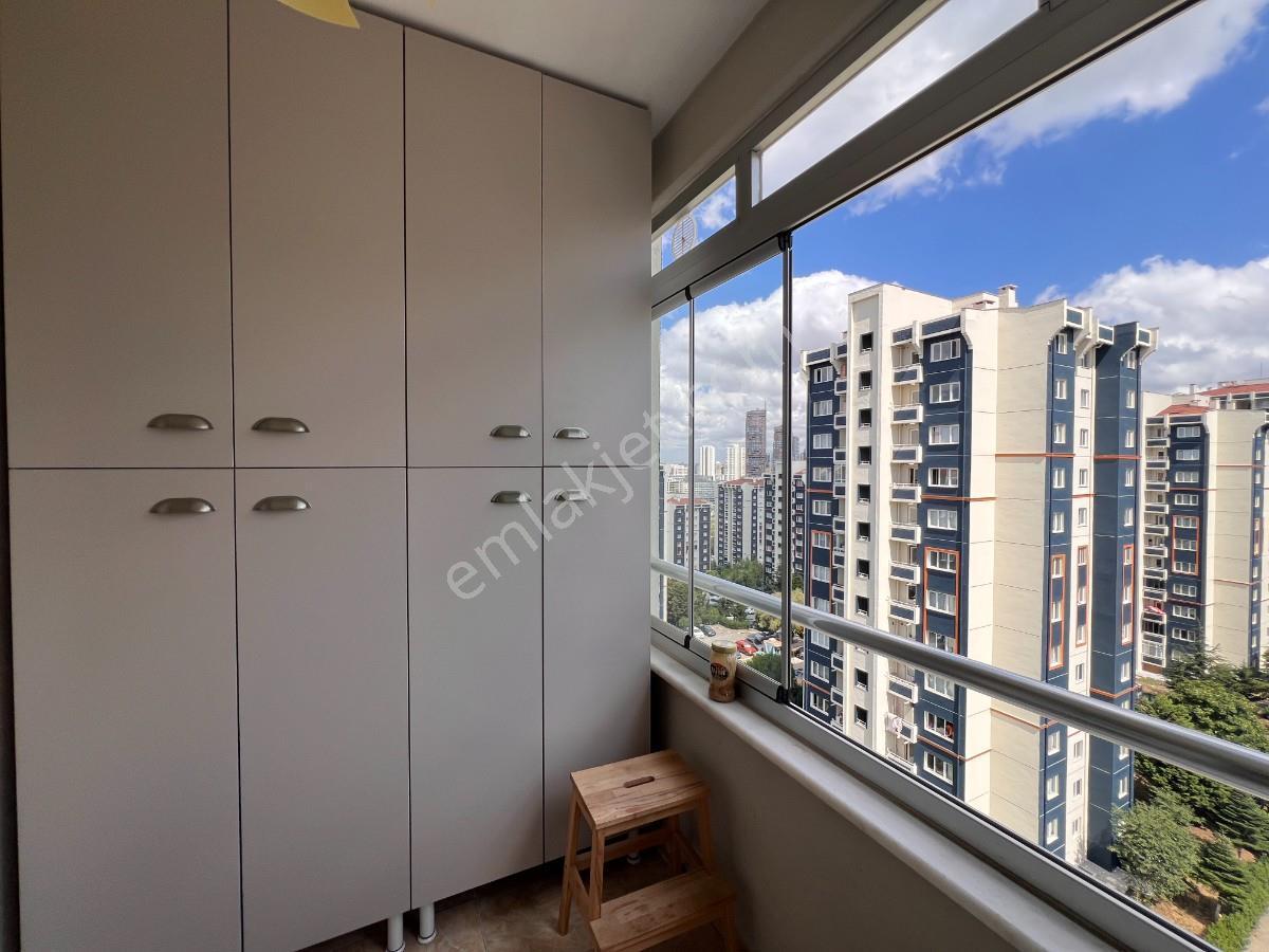 Küçükçekmece Halkalı Tokifulya Sitesinde Tadilatlı Satılık Daire — fotoğraf 7