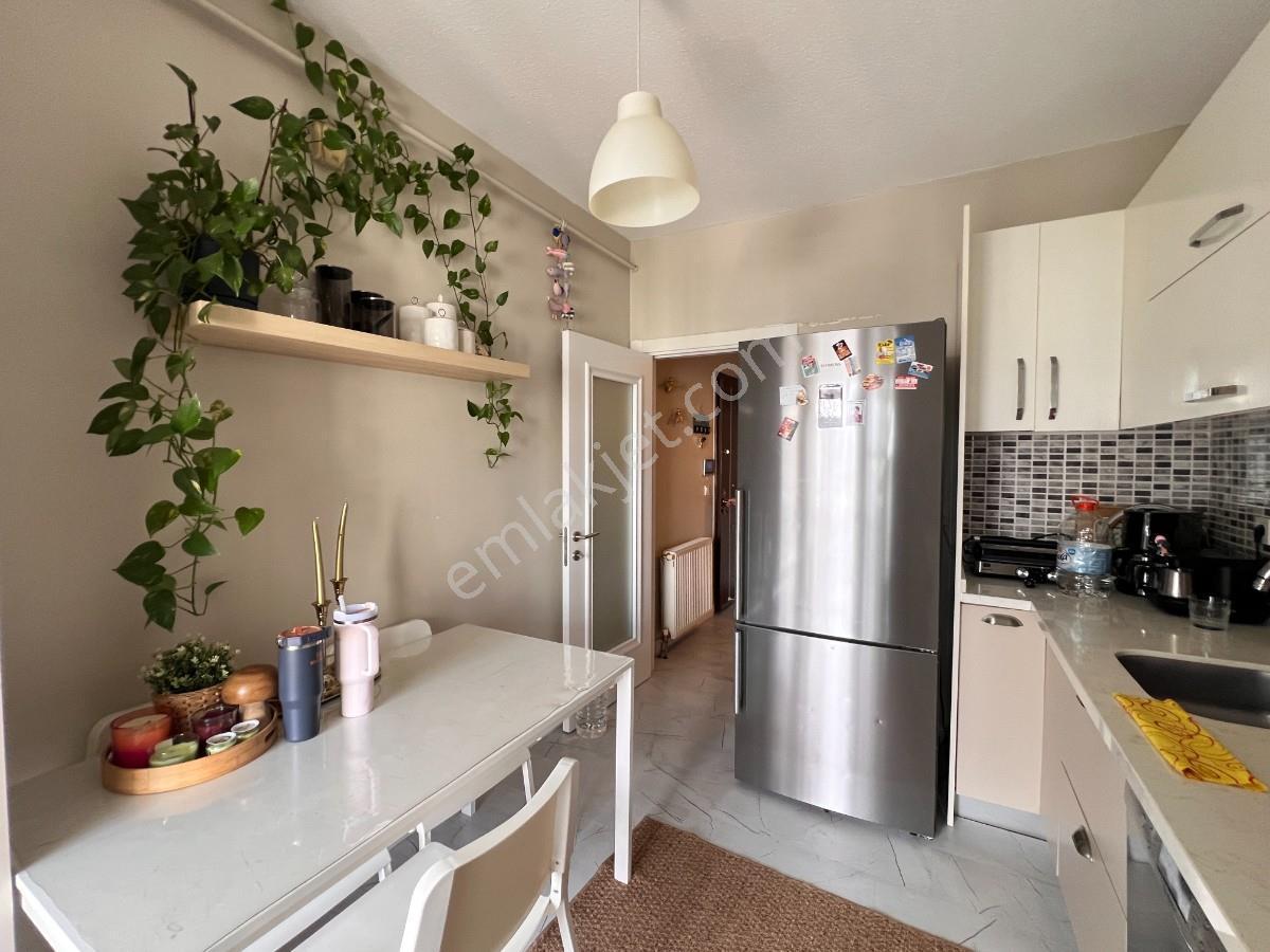 Küçükçekmece Halkalı Tokifulya Sitesinde Tadilatlı Satılık Daire — fotoğraf 9