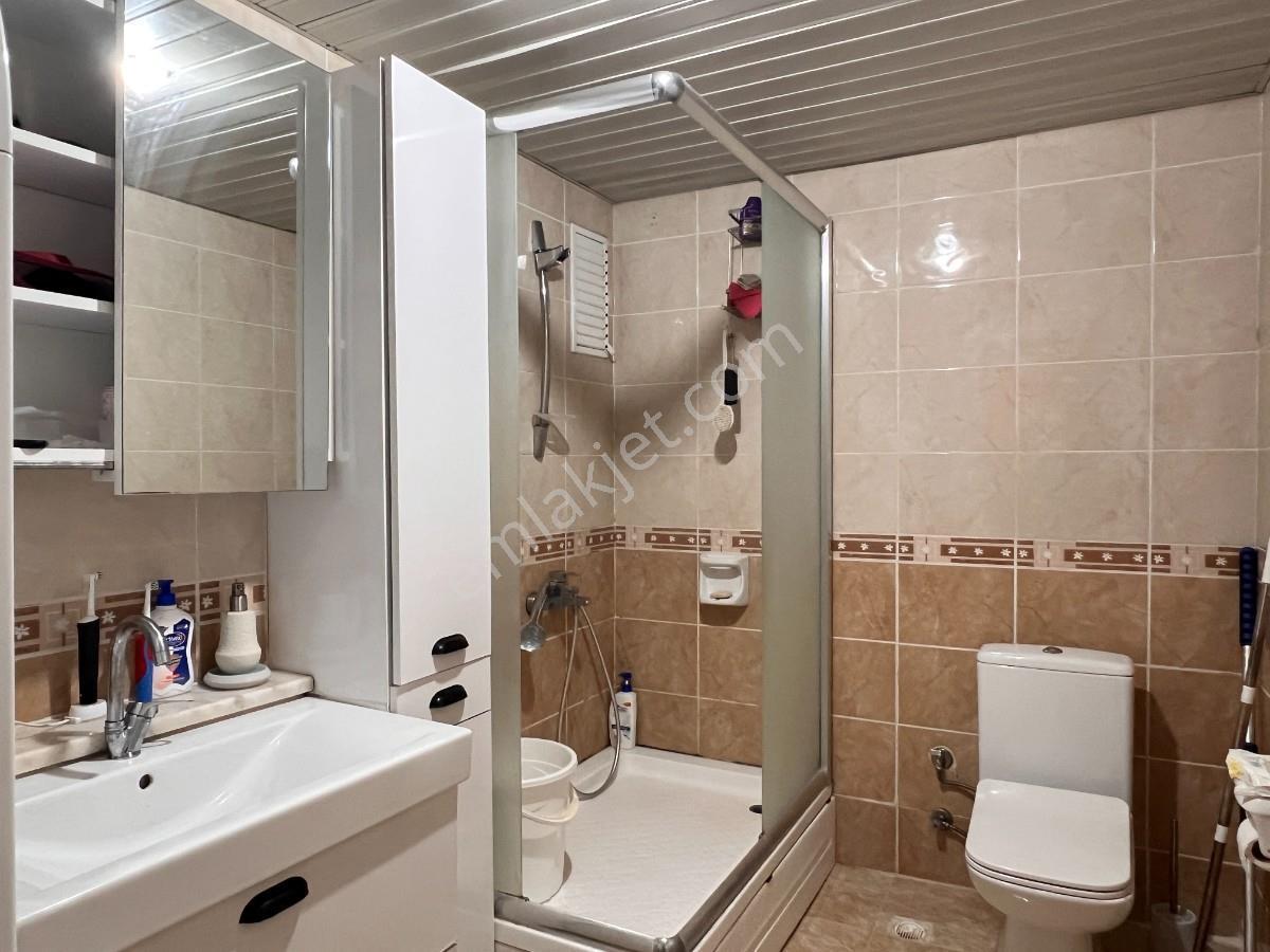 Küçükçekmece Halkalı Tokifulya Sitesinde Tadilatlı Satılık Daire — fotoğraf 17