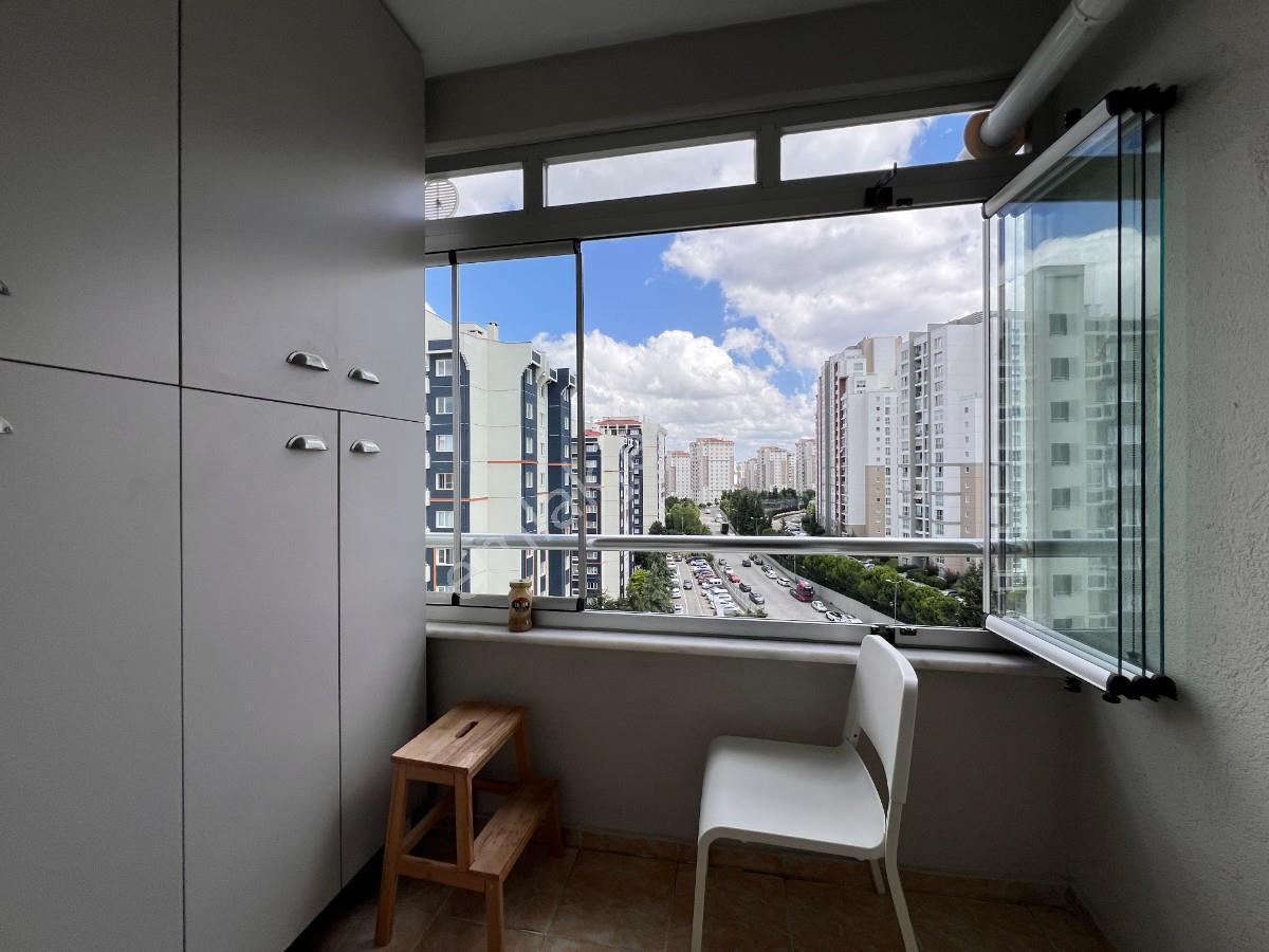 Küçükçekmece Halkalı Tokifulya Sitesinde Tadilatlı Satılık Daire — fotoğraf 28