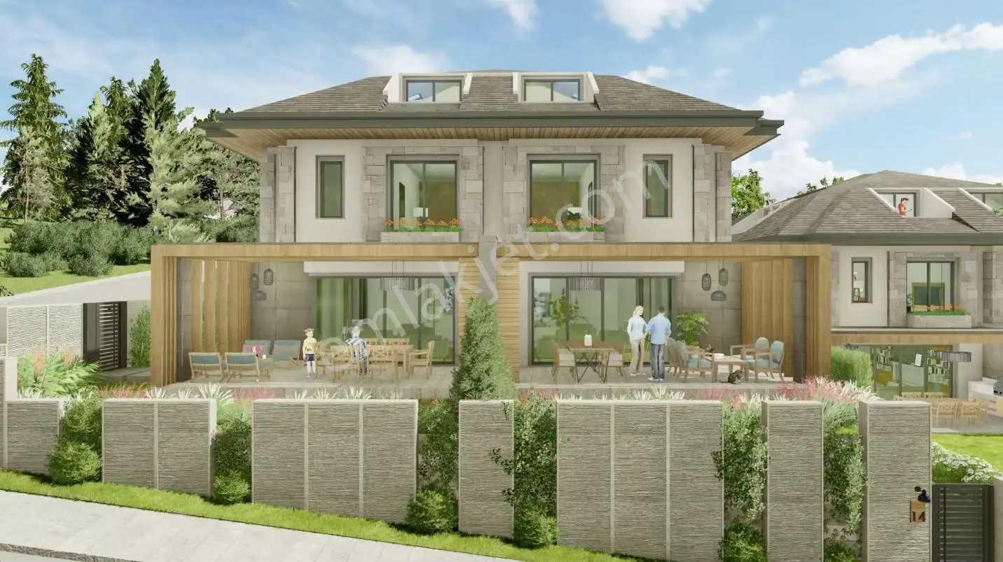 İstinye'De 7+1, Bahçeli Kapalı Otoparklı Yeni Satılık Villa