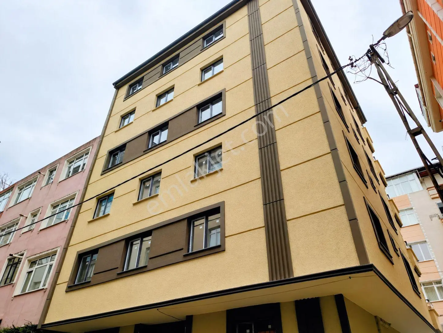 Gökay Emlaktan Çobançeşmede Sıfır 2+1 Daire 3.Kat