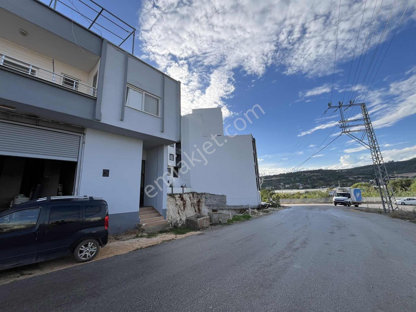 Lemas'ta Denize 200metre 2 Katlı Ev Ve Arsası !! — fotoğraf 6