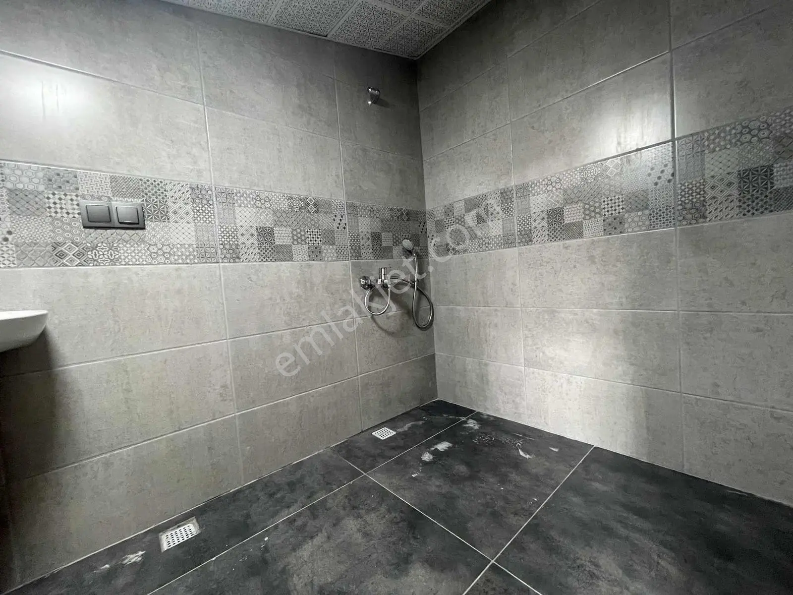 ''alaçatı'' Dan Taşpınarda Merkezi Konumlu Satılık 3+1 Daire — fotoğraf 32