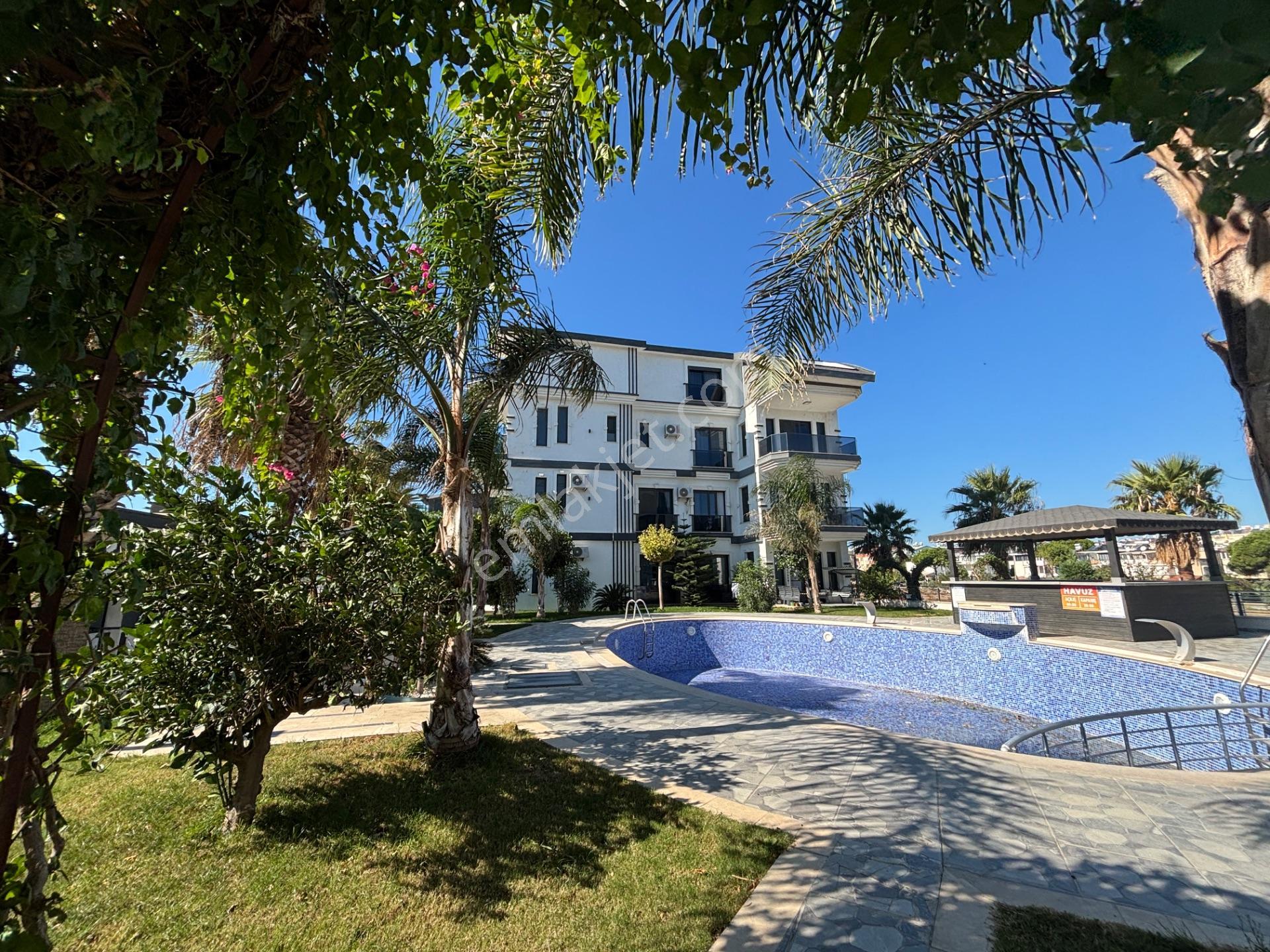 Didim Altınkum’da Denize Yürüme Mesafesinde, Havuzlu Sitede Full Eşyalı Lüks 2+1 Daire — fotoğraf 4