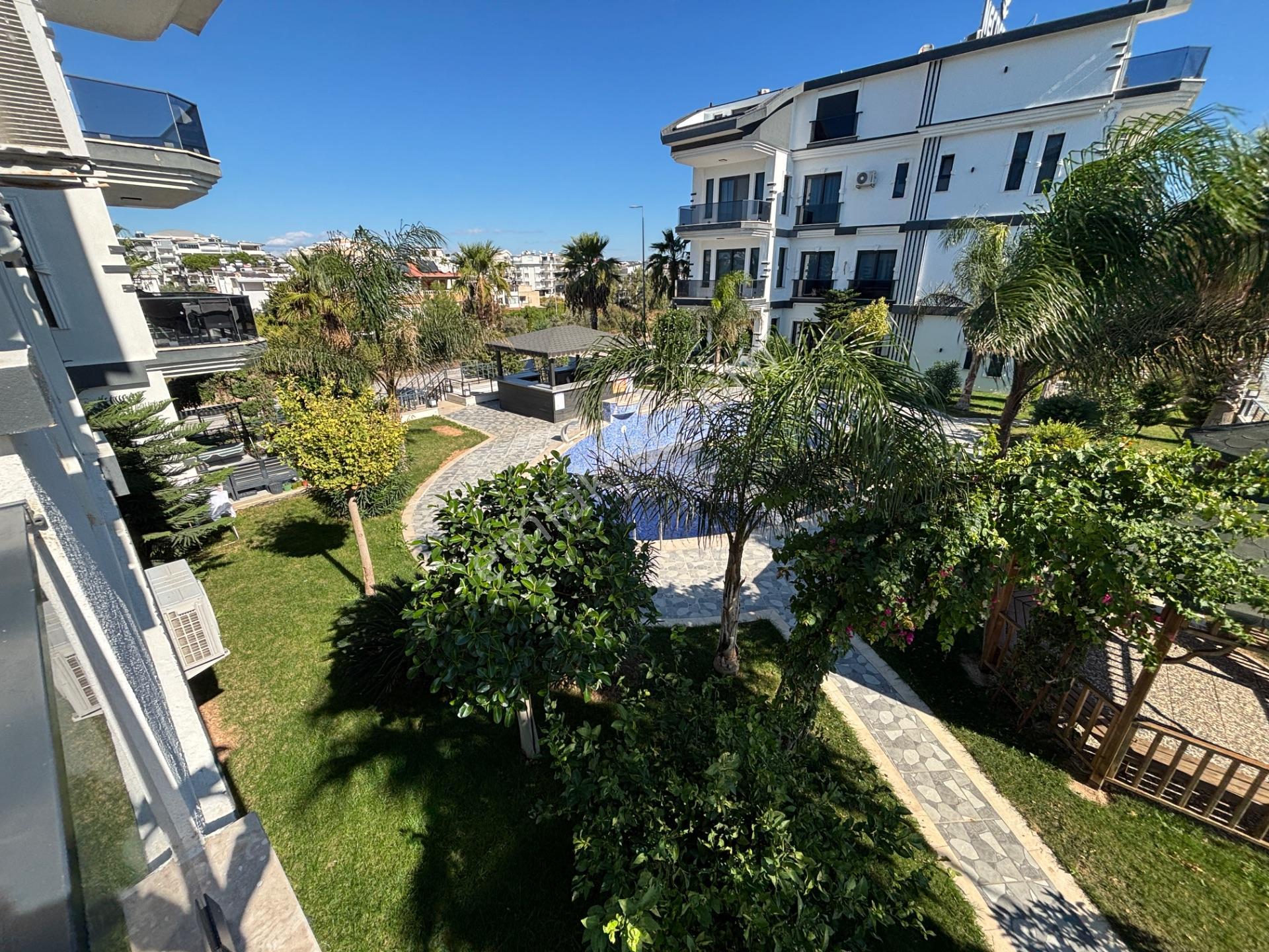 Didim Altınkum’da Denize Yürüme Mesafesinde, Havuzlu Sitede Full Eşyalı Lüks 2+1 Daire — fotoğraf 33