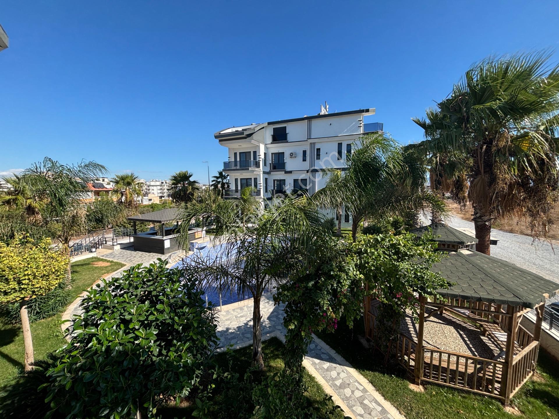 Didim Altınkum’da Denize Yürüme Mesafesinde, Havuzlu Sitede Full Eşyalı Lüks 2+1 Daire — fotoğraf 34