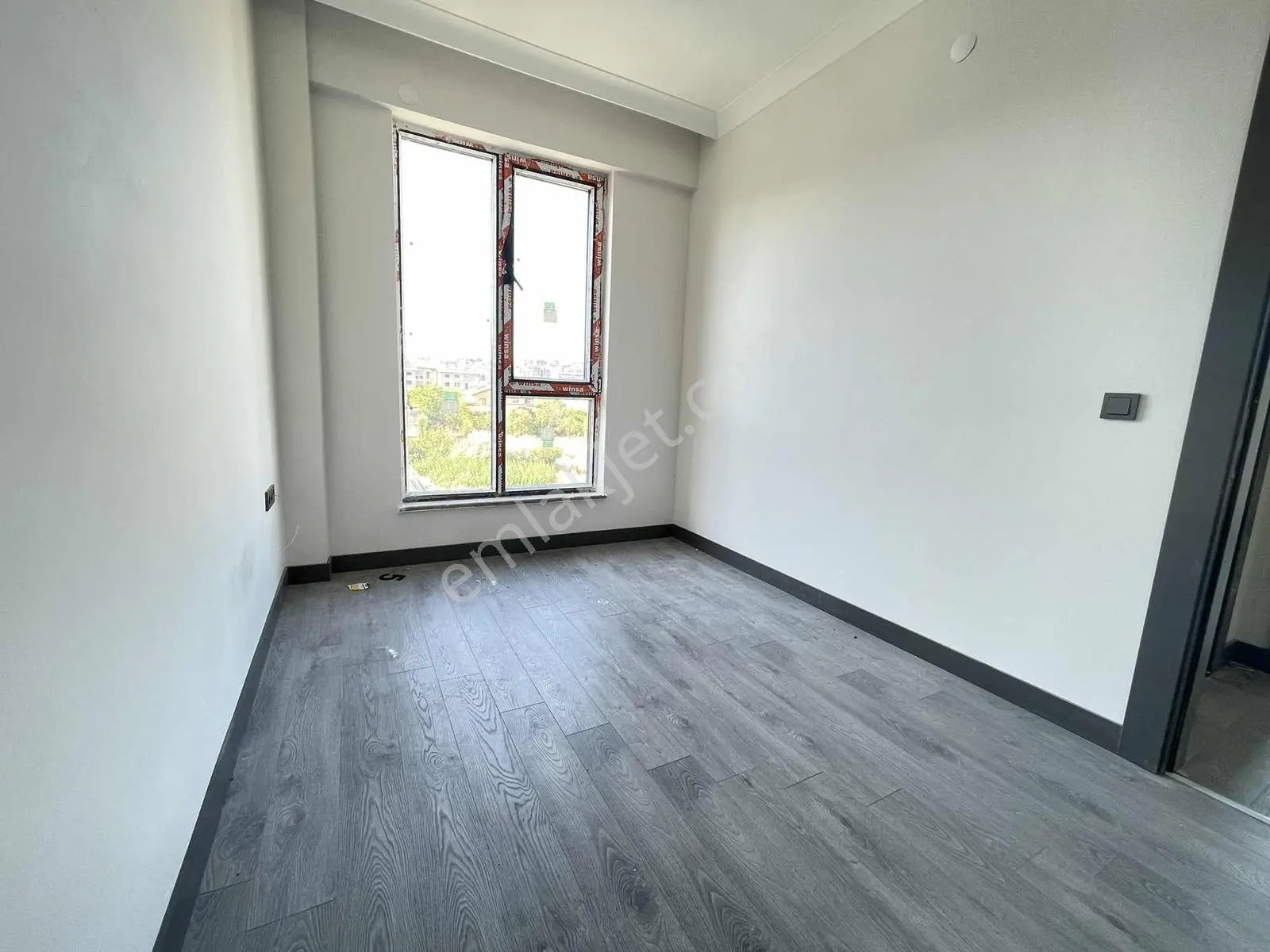 ''alaçatı''dan Lüx Yapılı Geniş Satılık 4+1 Daire — fotoğraf 14