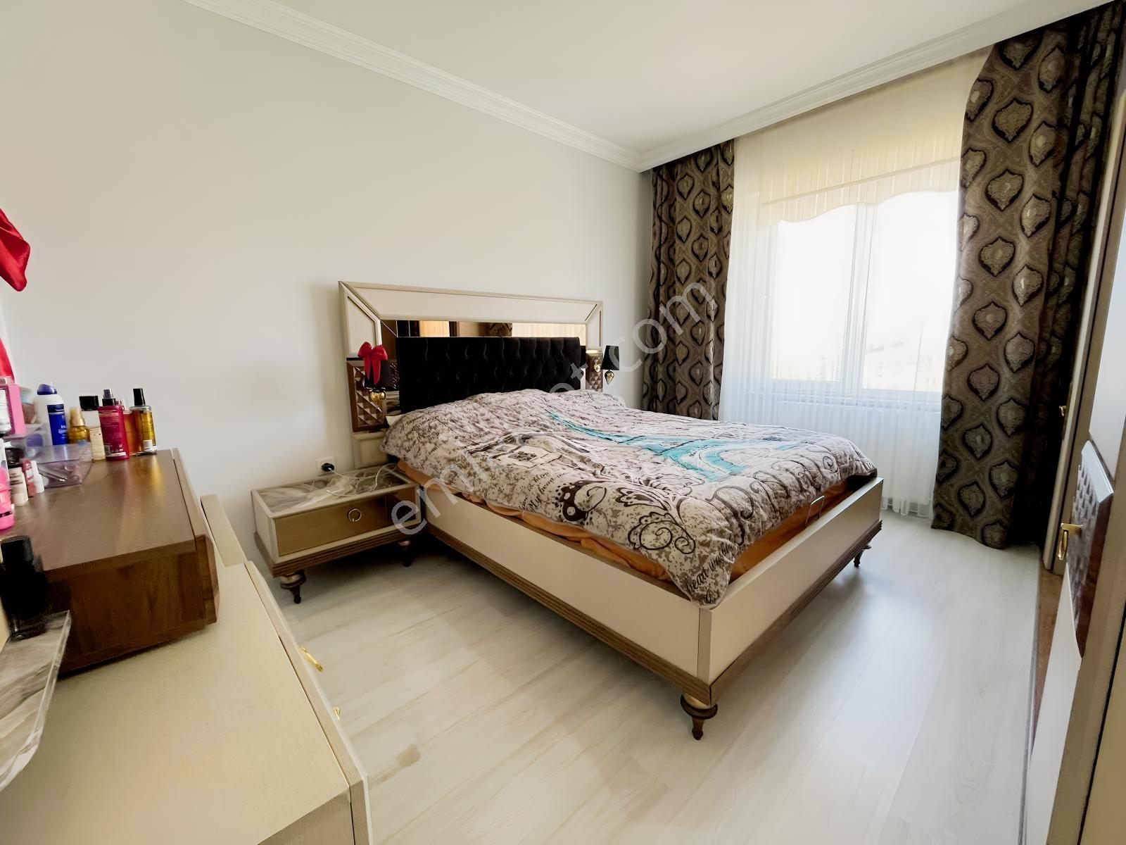 Yeni Rota'dan Tekerek Mah Satılık 3+1 Geniş Daire — fotoğraf 10