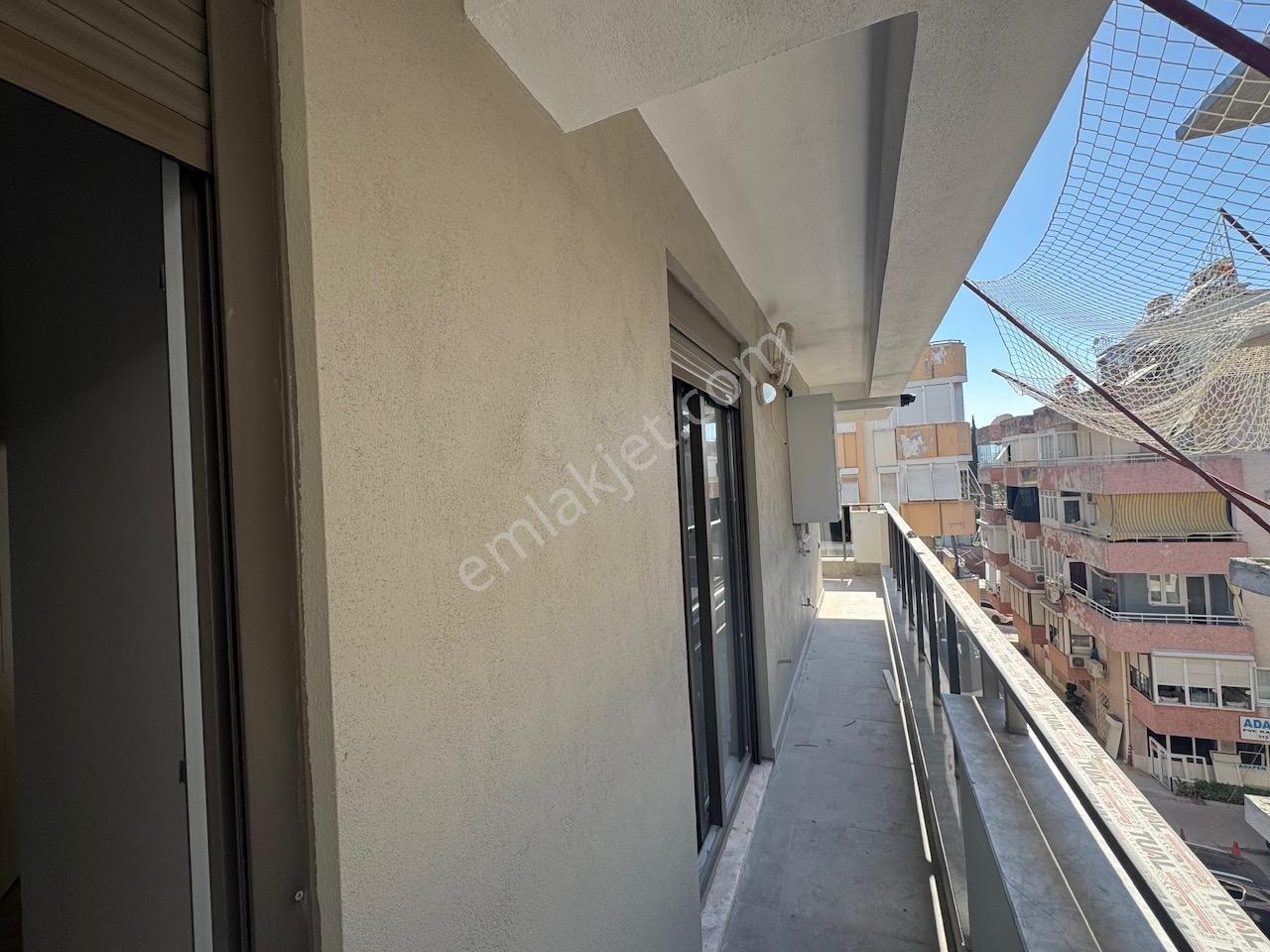 Işıklar Ana Caddeye Yakın Satılık 3+1 Daire — fotoğraf 12