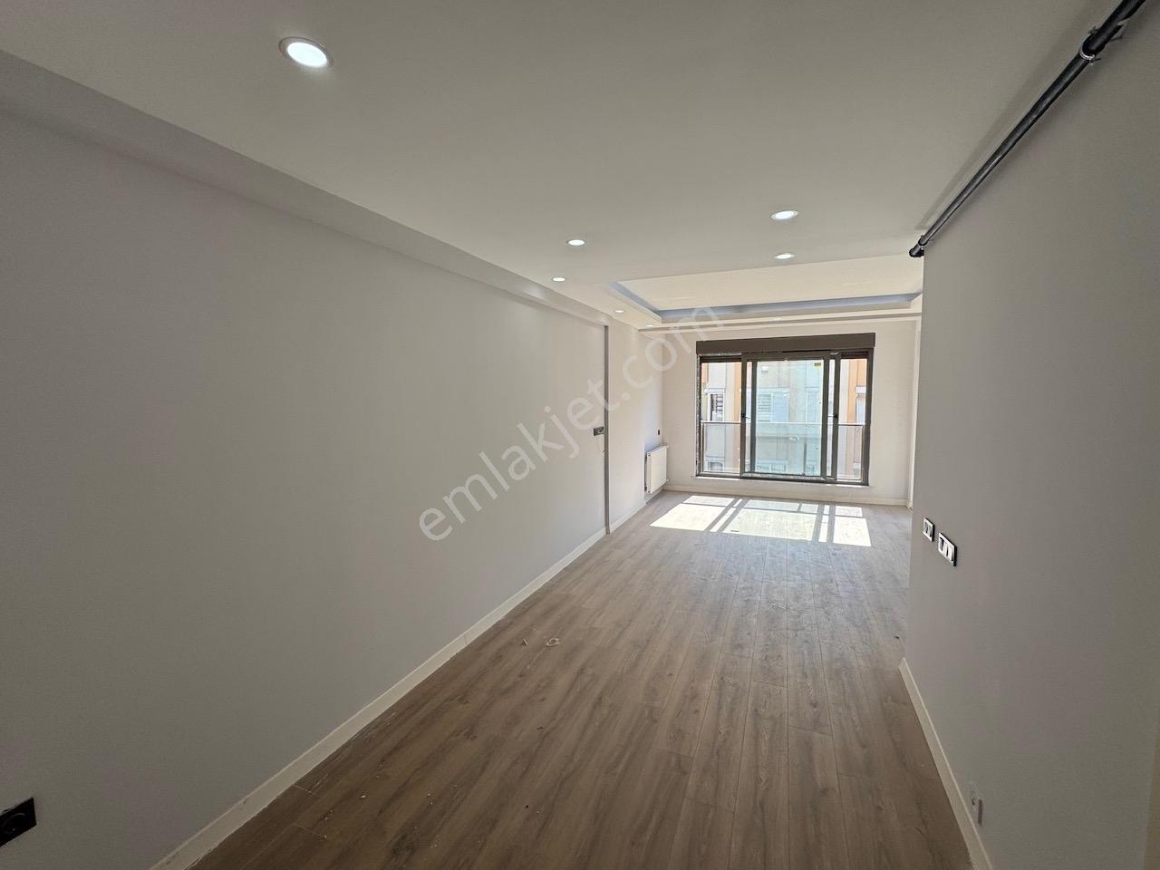 Işıklar Ana Caddeye Yakın Satılık 3+1 Daire — fotoğraf 19