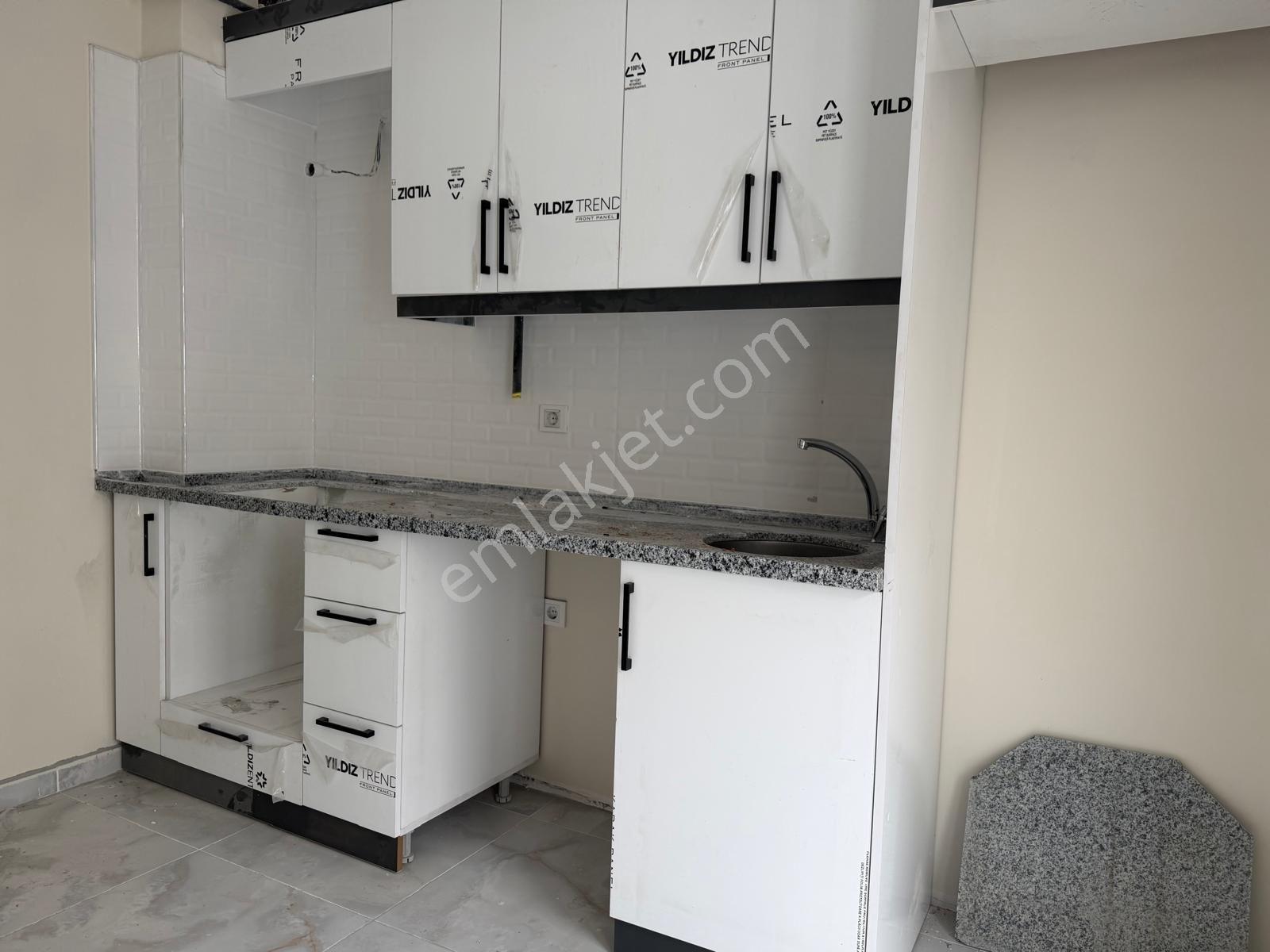Niksar Prestij Grup Emlaktan Eski Hastane Bölgesinde Uygun Fiyata Satılılk 2+1 Daire — fotoğraf 3