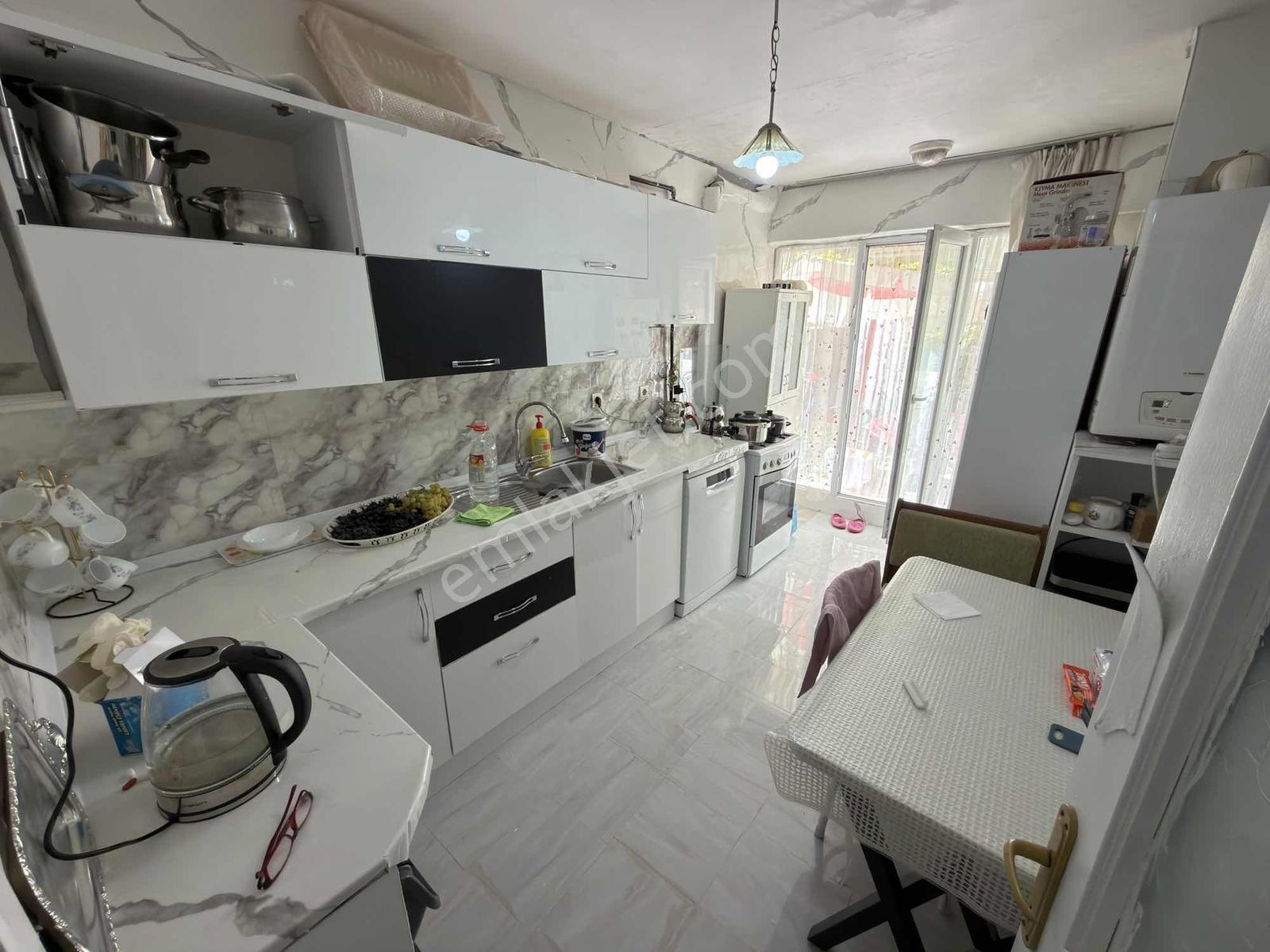 Selçuklu Caddesinde Masrafsız Giriş Kat 3+1