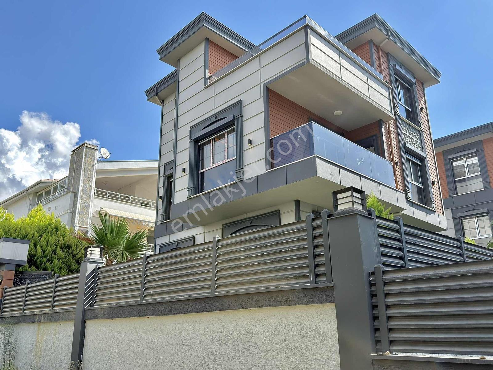 Kartallar'dan Deniz Tarafı Havuzlu Müstakil Villa. Fiyat Düştü!! — fotoğraf 5