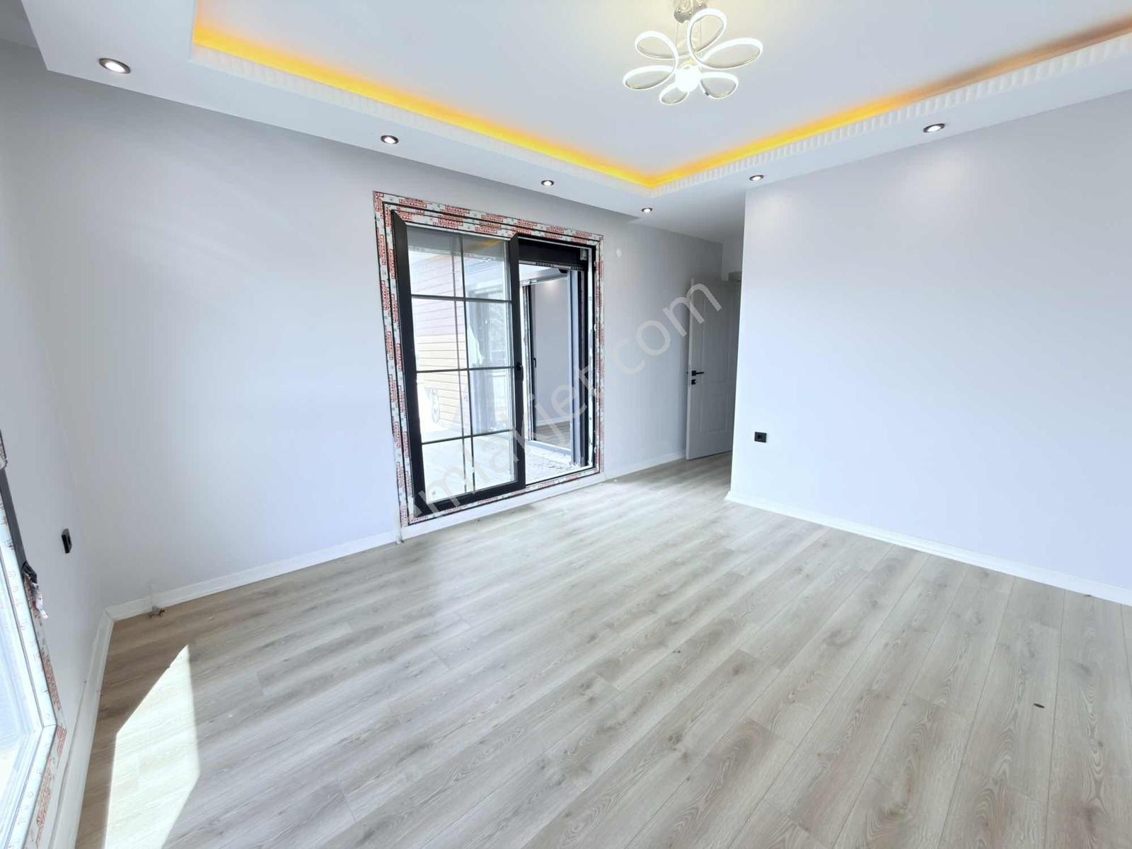 Kartallar'dan Deniz Tarafı Havuzlu Müstakil Villa. Fiyat Düştü!! — fotoğraf 19