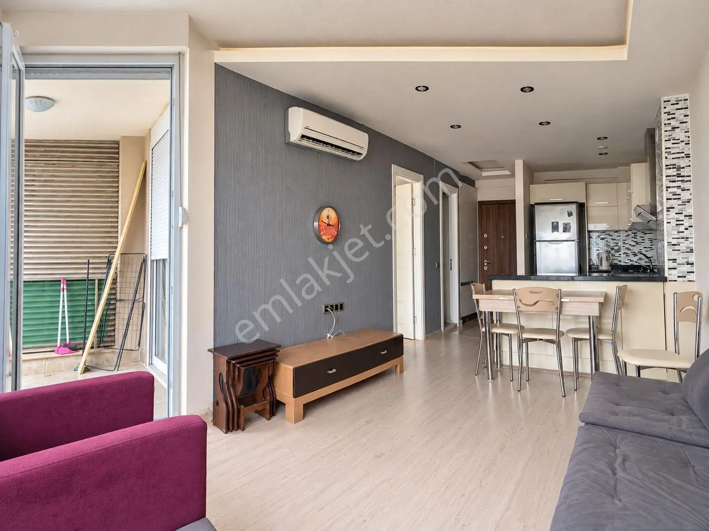 Güvenlik,havuz,k.otopark, Rezidansta Satılık Ara Kat 1+1 Daire — fotoğraf 3