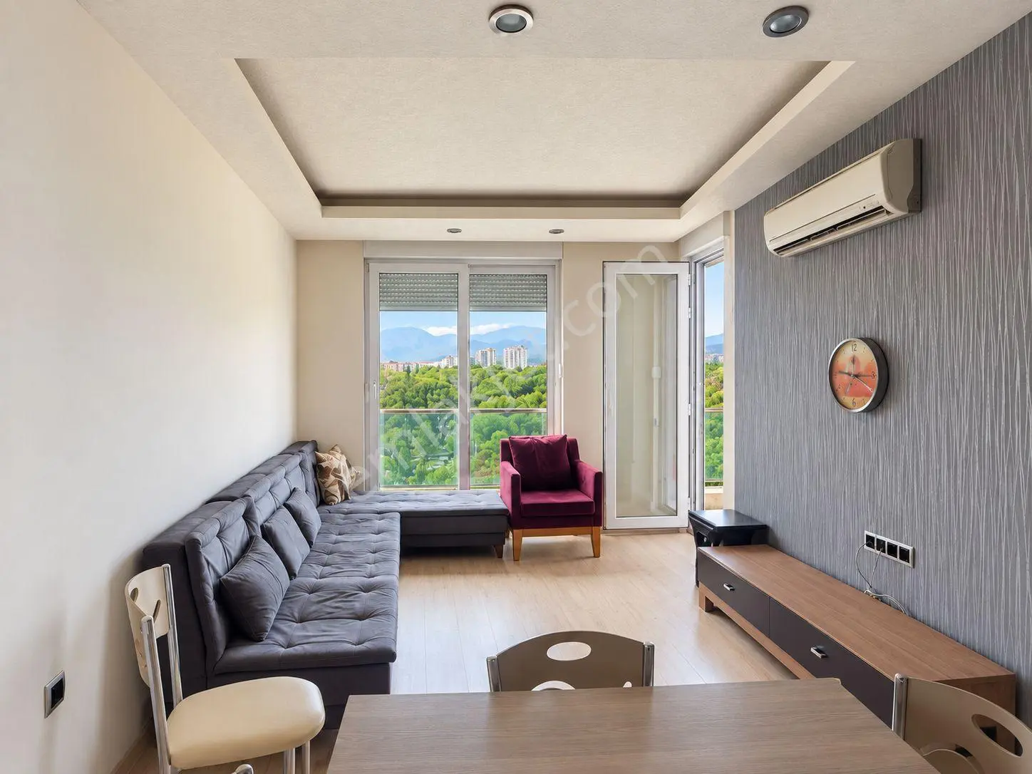 Güvenlik,havuz,k.otopark, Rezidansta Satılık Ara Kat 1+1 Daire — fotoğraf 4