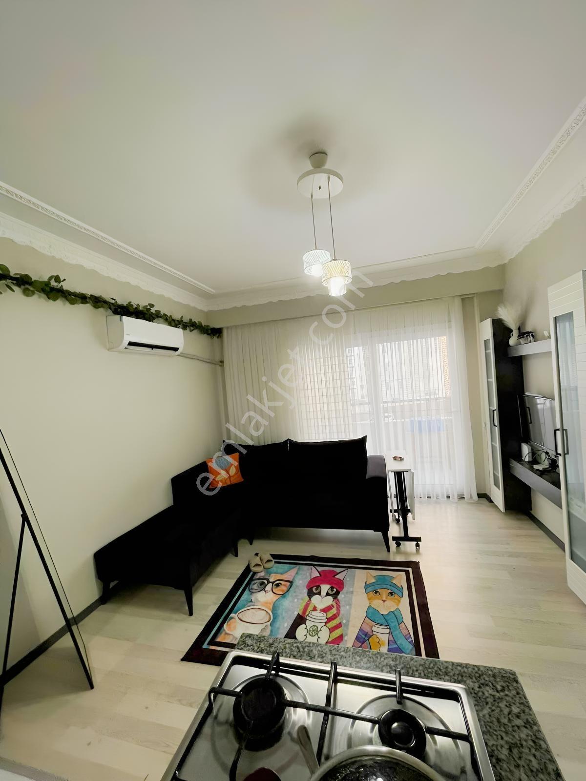 Caddeye~yakın~teraslı~1+1~full~eşyalı~yüksek~kredili~az~katlı~ — fotoğraf 4
