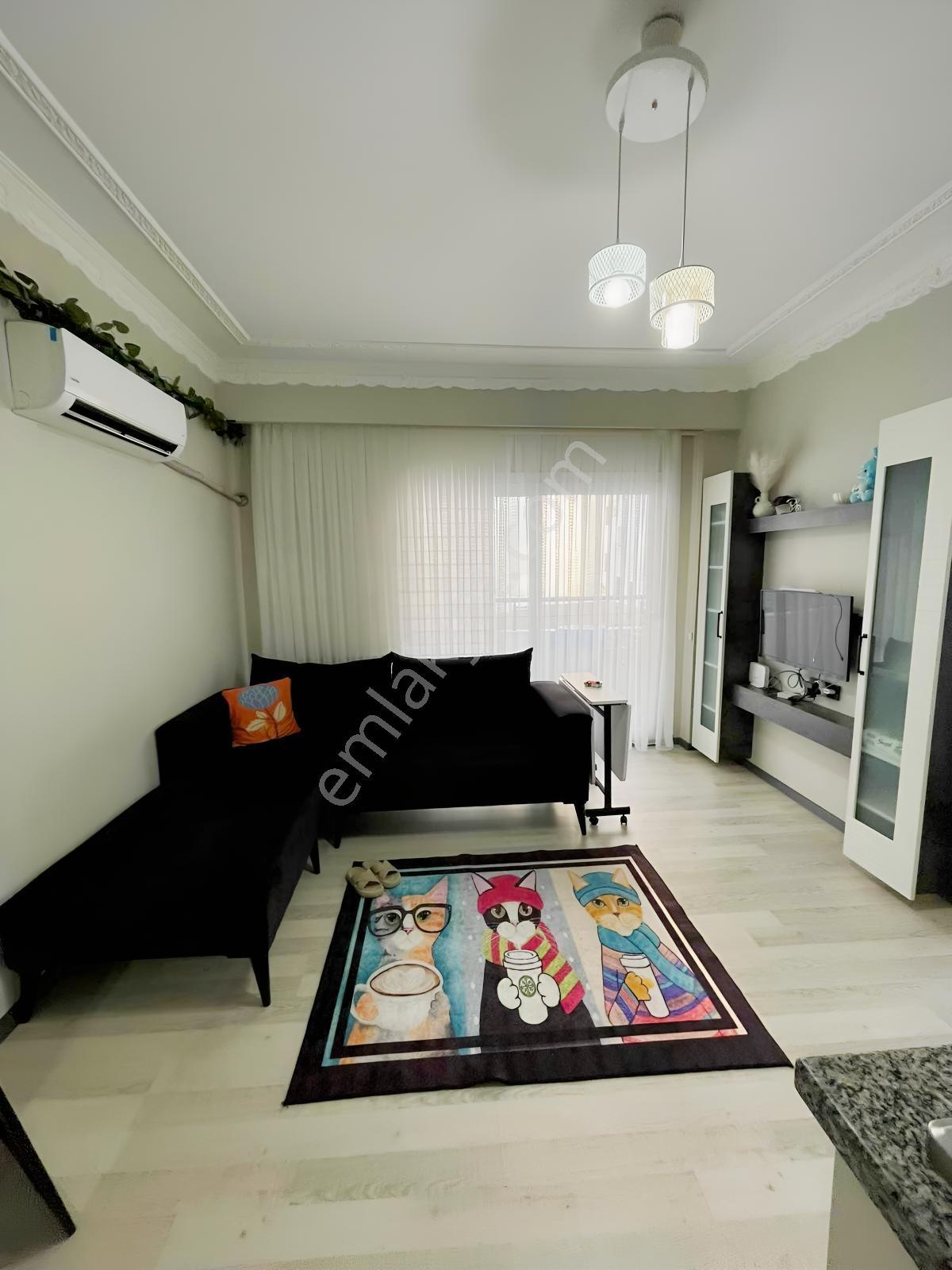 Caddeye~yakın~teraslı~1+1~full~eşyalı~yüksek~kredili~az~katlı~ — fotoğraf 7
