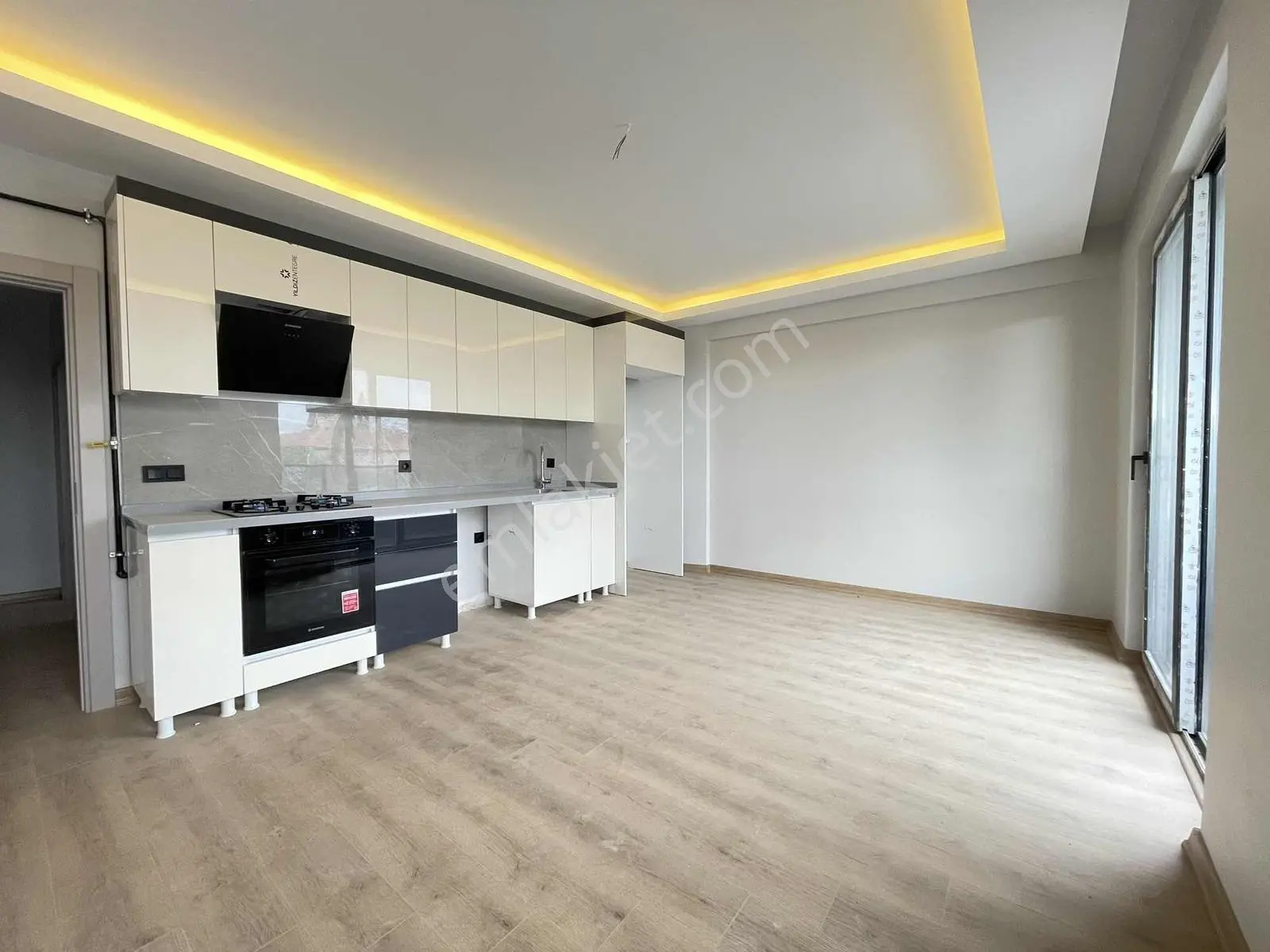 ''alaçatı'' Dan Taşpınar Da Caddeye Yakın Satılık 2+1 Daire — fotoğraf 7
