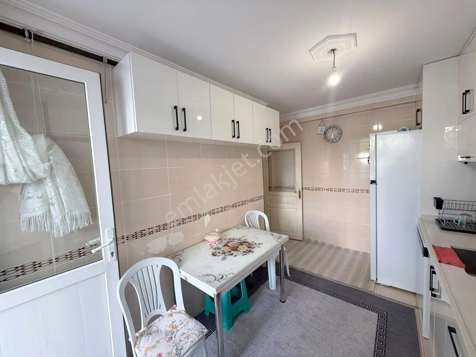 Mertcan'dan Cadde 2dk Metro 9dk İskanlı Balkonlu 3+1 Daire — fotoğraf 6