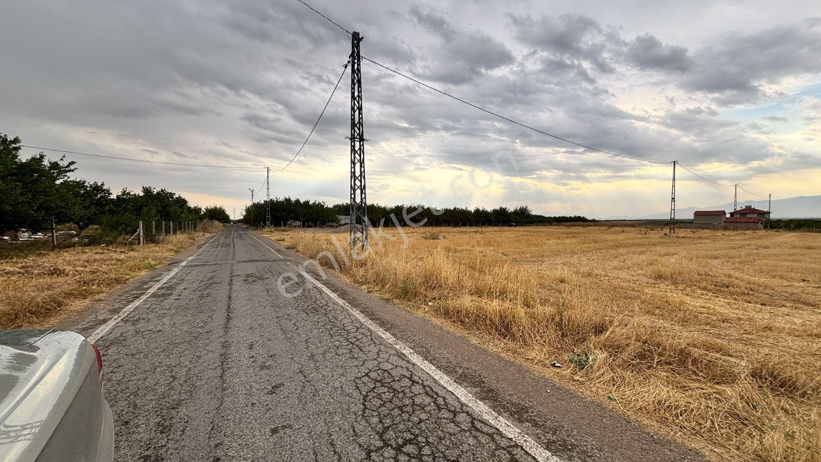 Yeşilyurt Tohma Mahallesinde Köy Merkezinde Ana Yola Cephe Satıl — fotoğraf 10