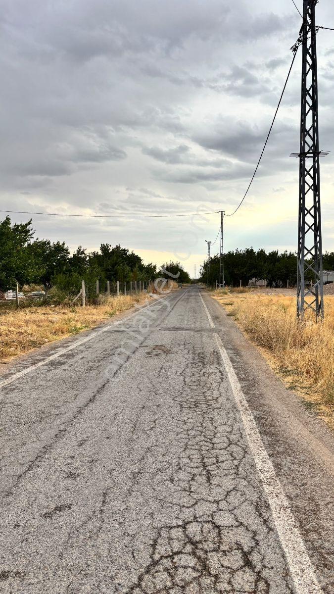 Yeşilyurt Tohma Mahallesinde Köy Merkezinde Ana Yola Cephe Satıl — fotoğraf 12