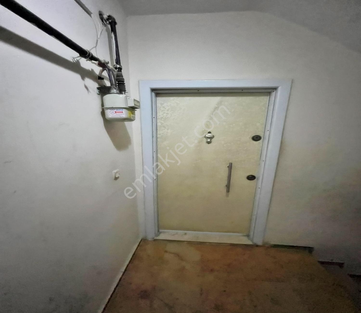 Talatpaşa'da Balkonlu Geniş Kullanışlı Fırsat 2+1 Daire — fotoğraf 39