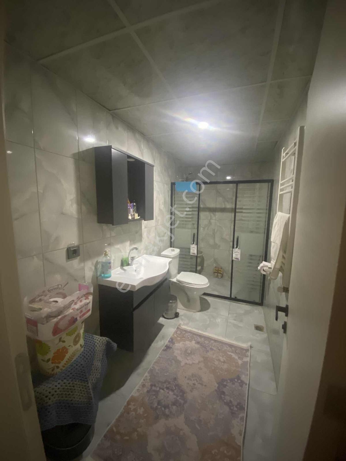 Şehitler Mah Servis Güzargahında. Eşyalı Kiracılı Satılık 1+1 — fotoğraf 5