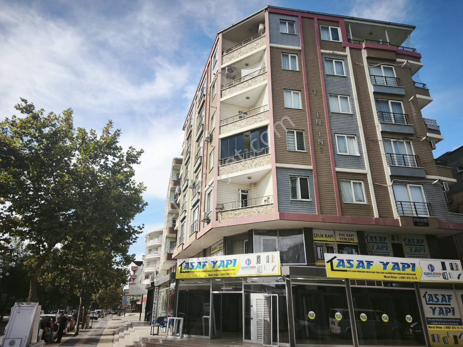 Fatihte Satılık 2+0 Ara Kat