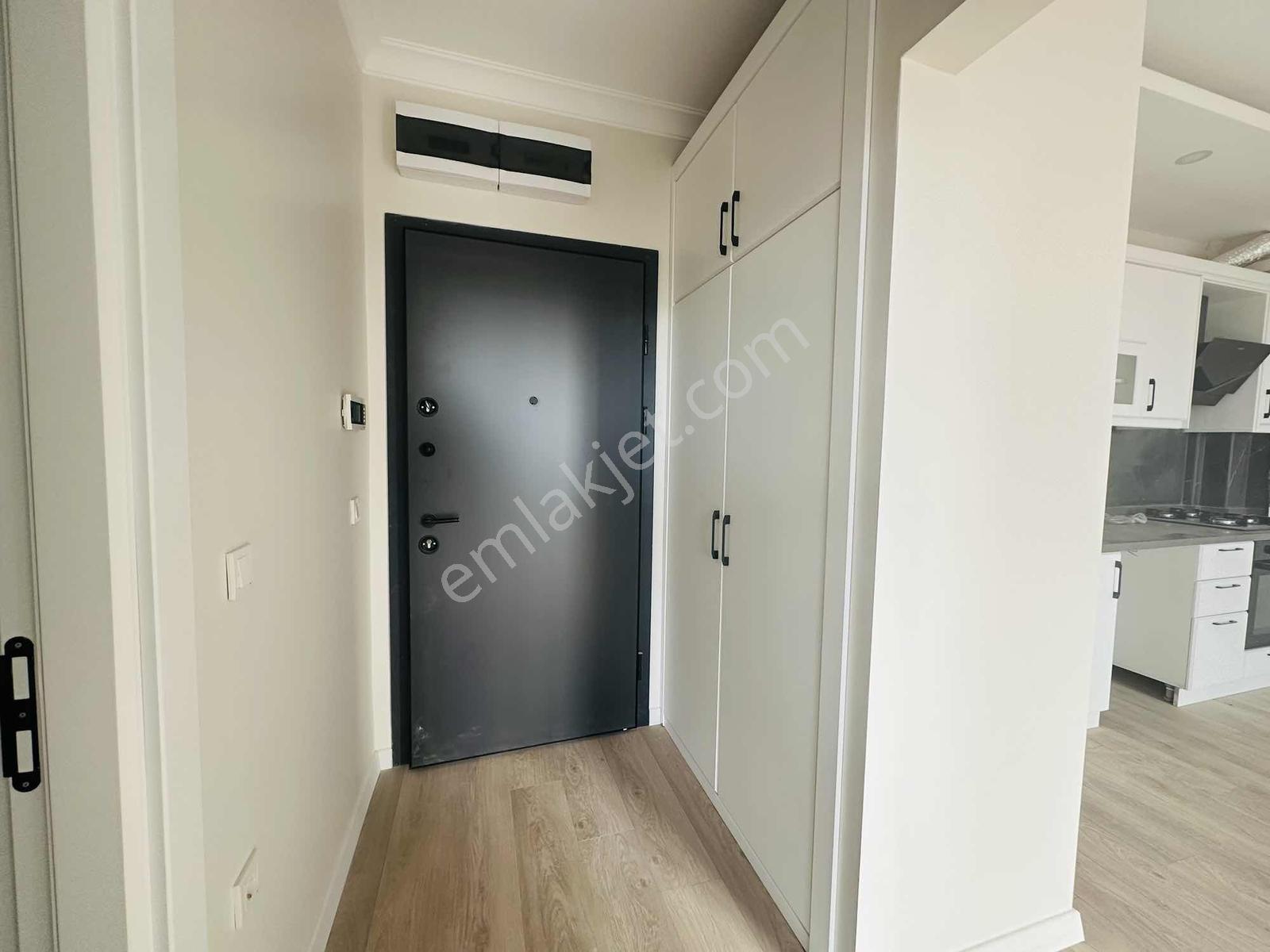 Alaçatıdan Full Kredi Arakat Fırsat Yatırıma Uygun Geniş 1+1 — fotoğraf 12
