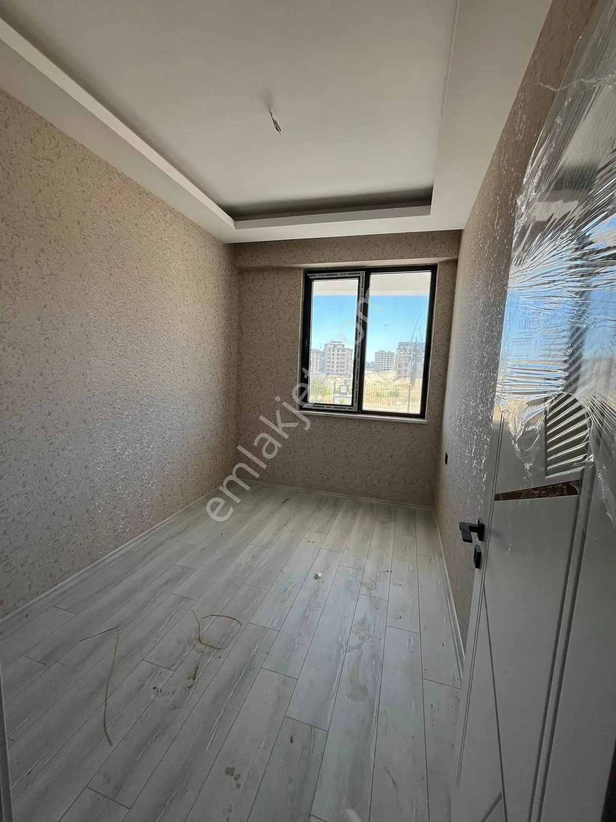 Göktürk Mh. Satılık 2+1 Yüksek Giriş Kat Daire — fotoğraf 3